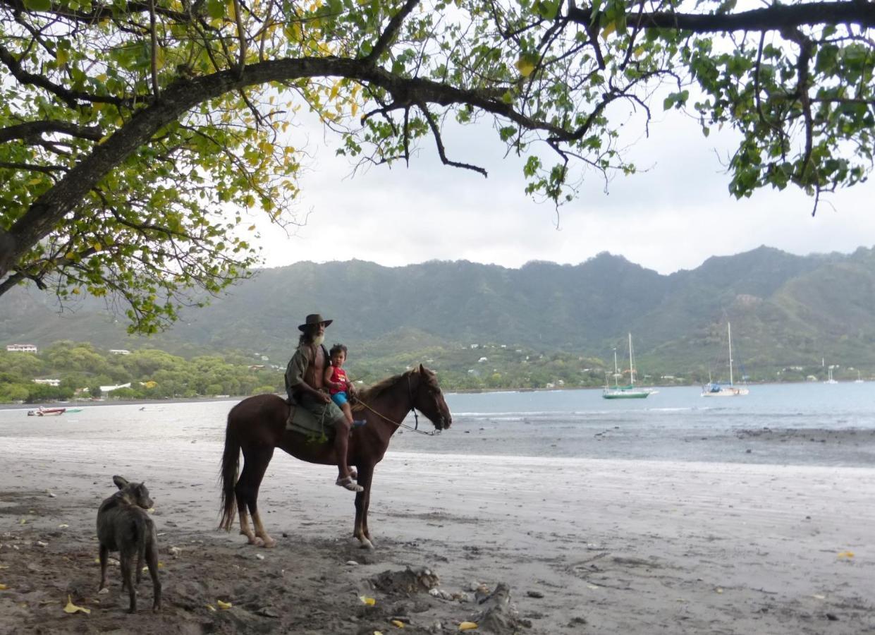 Fare Manutea Nuku Hiva Exterior foto
